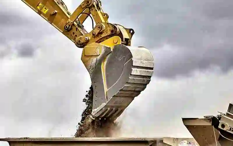 Zubehör für Baumaschinen – Schaufeln, Hämmer